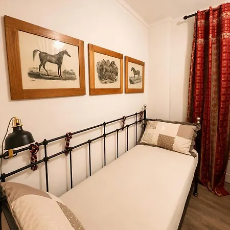 Giulia's - Boutique House - - Centro Appartement