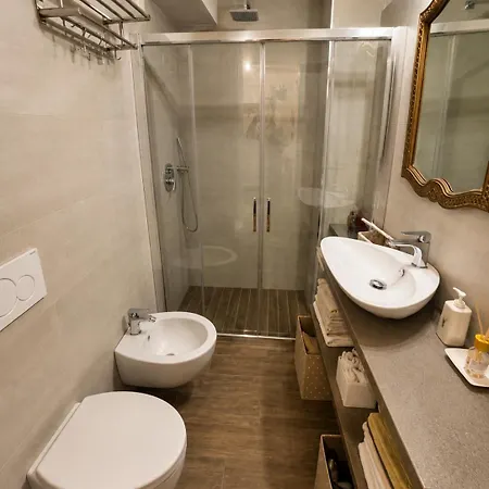 Giulia's - Boutique House - - Centro Διαμέρισμα *